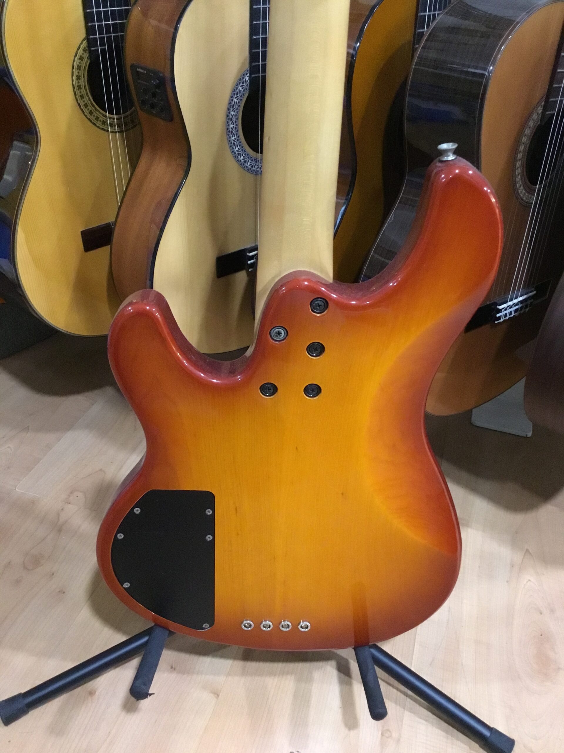 Ibanez ATK300 basso elettrico Red Burst Japan 1996