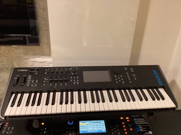 Yamaha MODX6 sintetizzatore 61 tasti usato M6