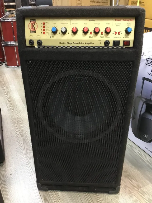 Eden Time Traveler combo basso 300W 10" occasione
