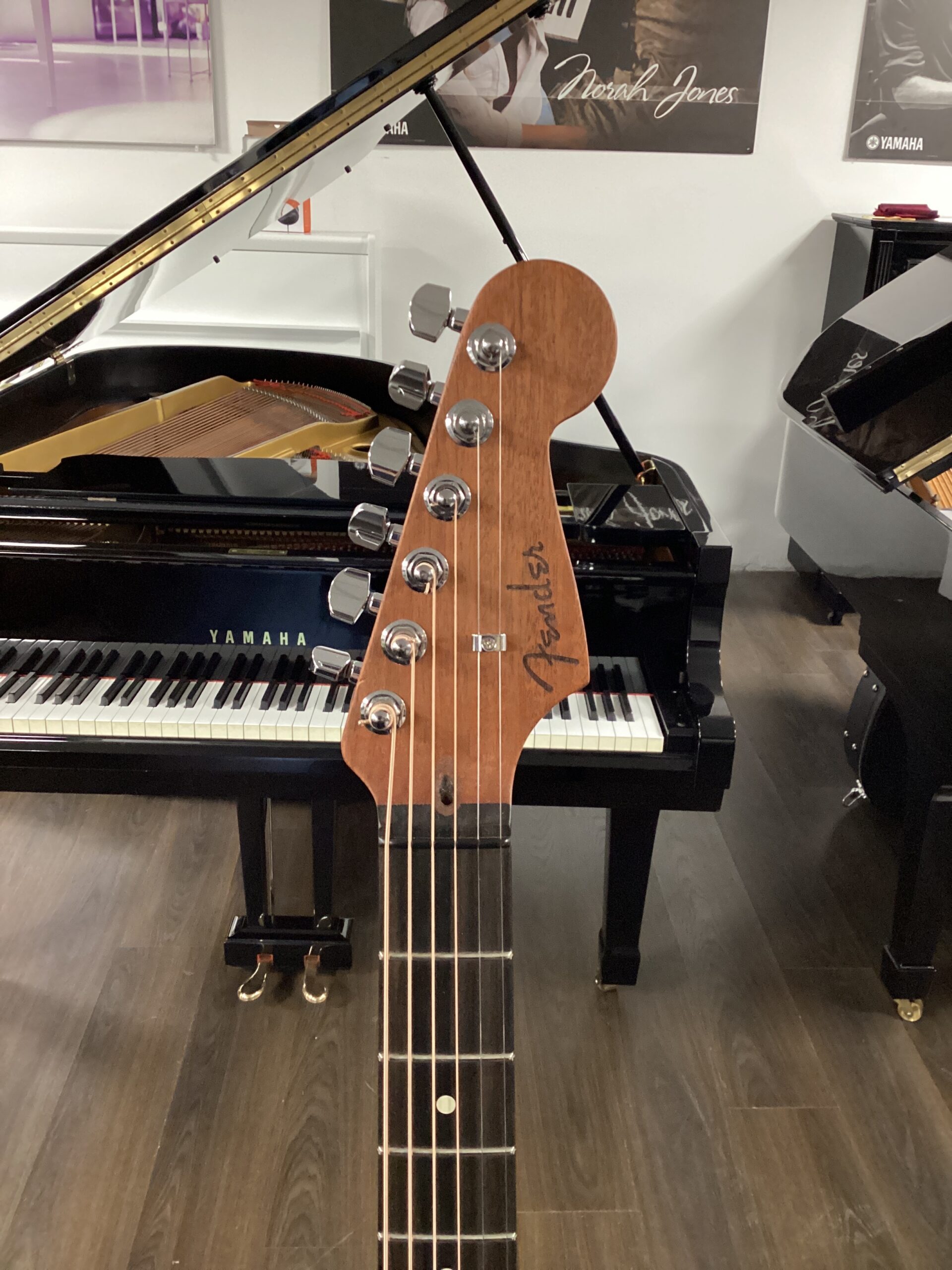 Fender Acoustasonic Strat chitarra AquaTeal usata