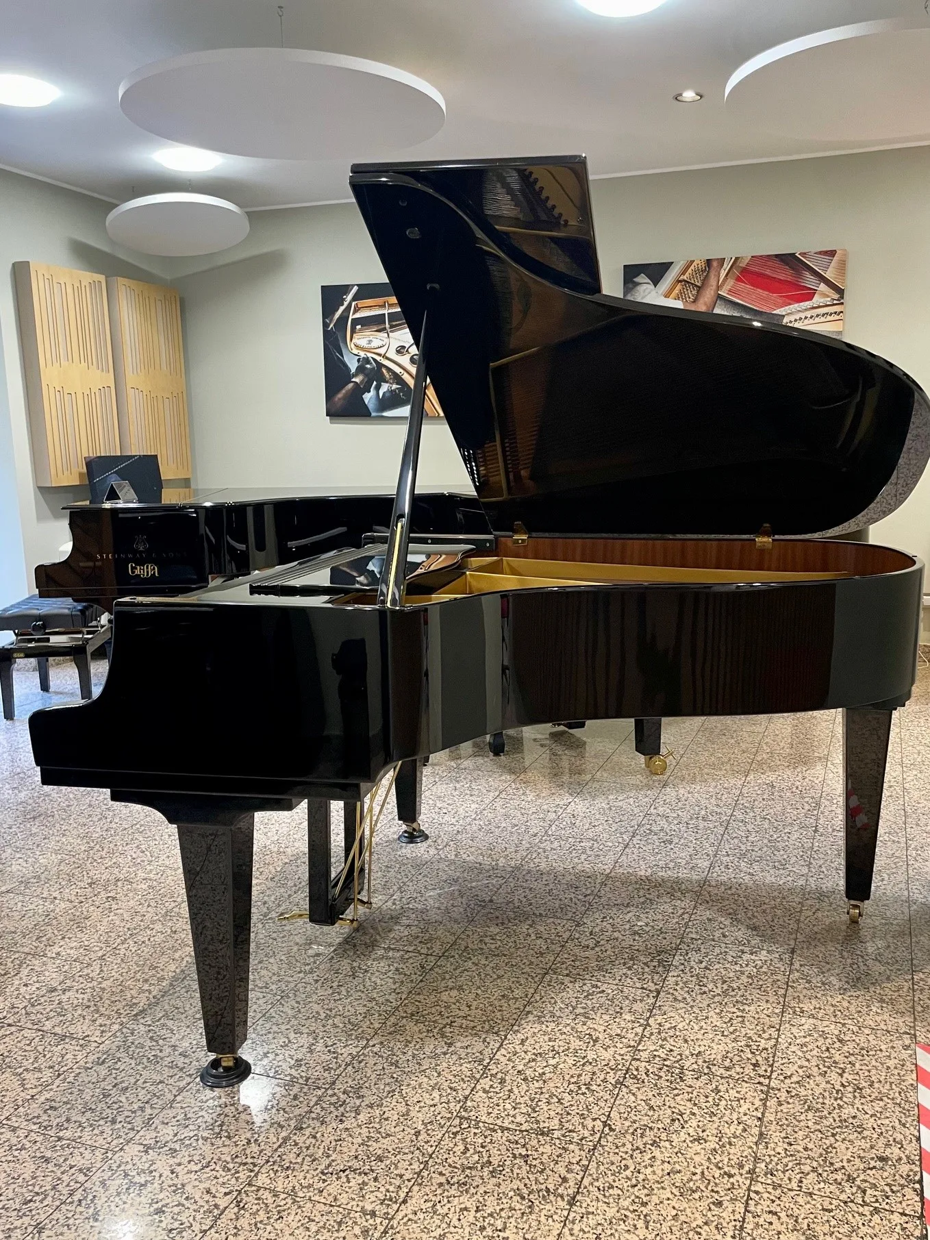 Schimmel 174 pianoforte a coda usato 174 cm