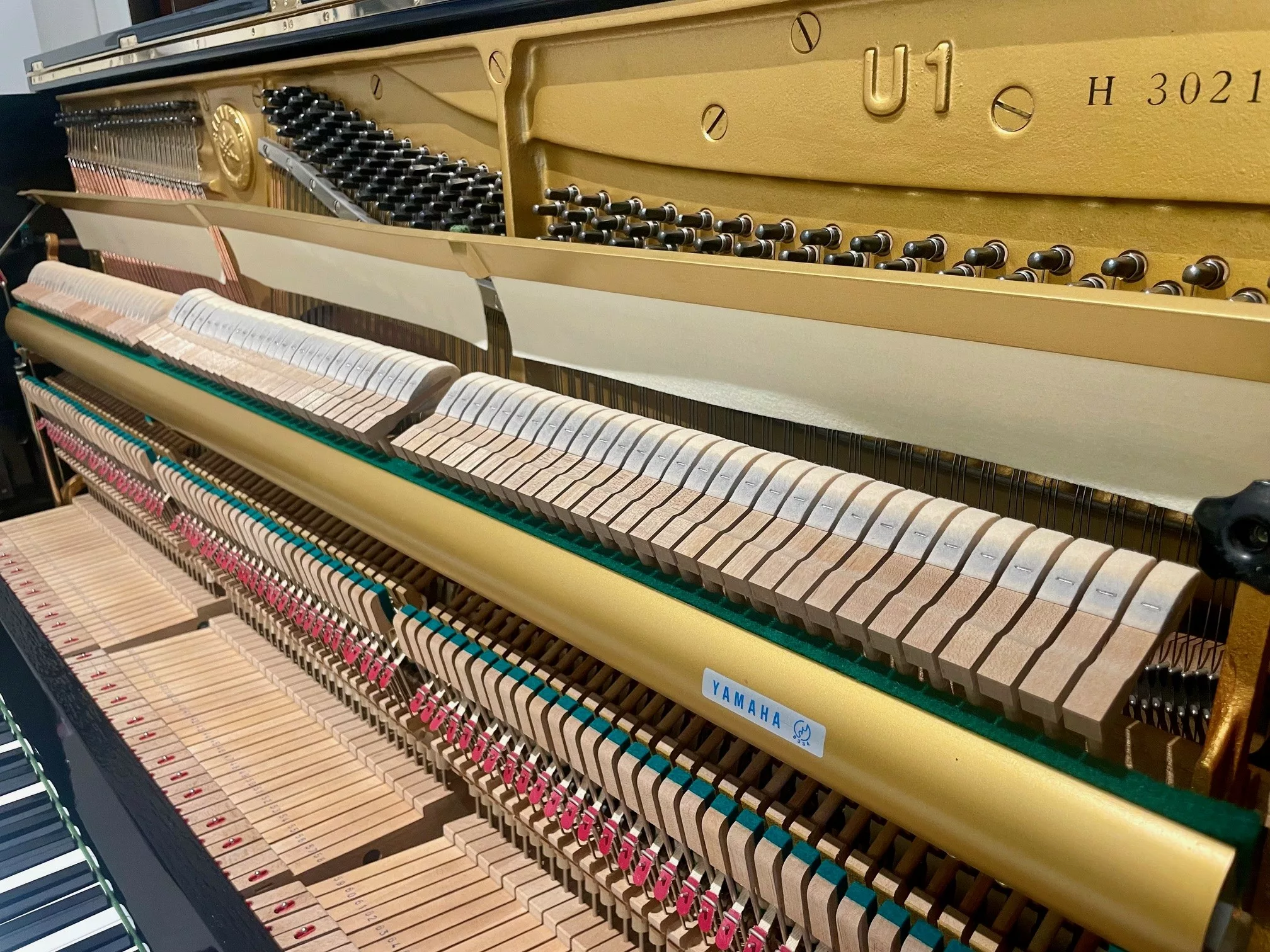 Yamaha U1H pianoforte verticale nero usato studio