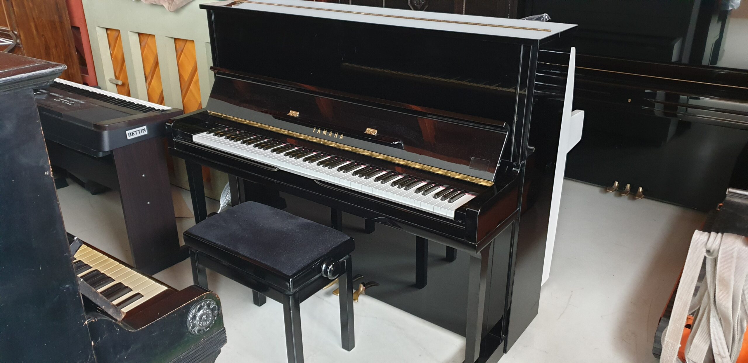 Yamaha U1 Pianoforte verticale acustico occasione usata