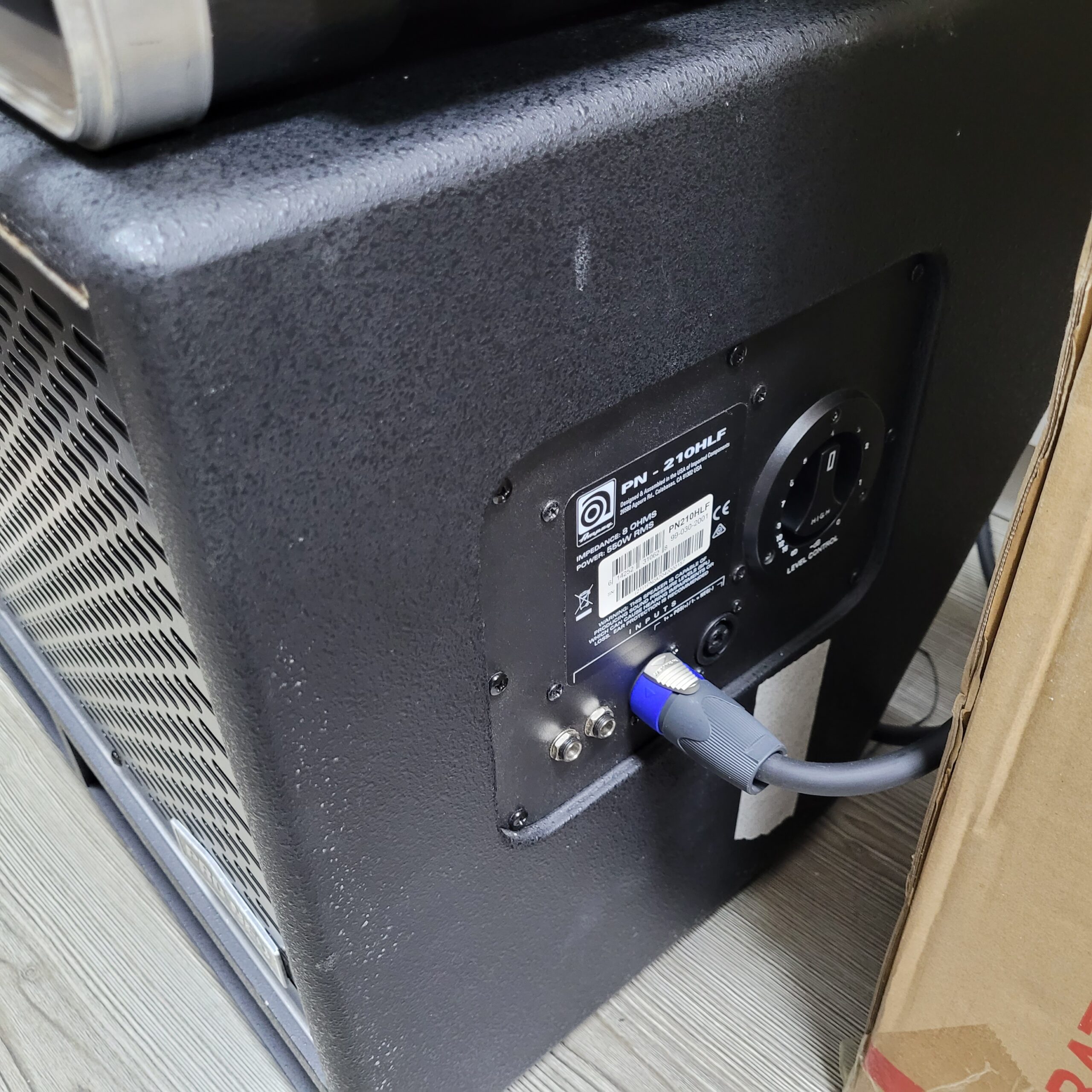 Ampeg SVT-4PRO + PN210HLF testata cassa basso